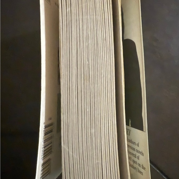 Johanna Lindsey 'Gentle Rogue' Book - Picture 6 of 6